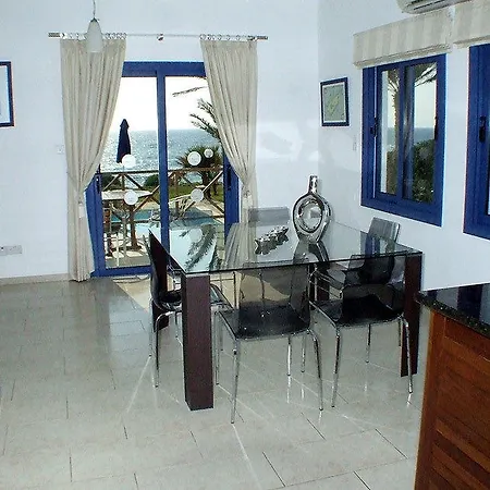 Villa Kymmates Front Paphos
