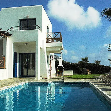 Villa Kymmates Front