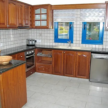 Kymmates Front Villa