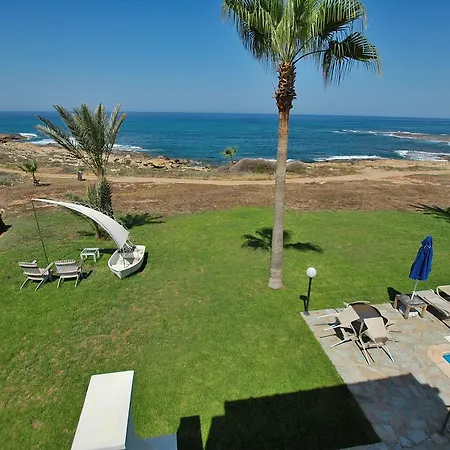 Kymmates Front Villa