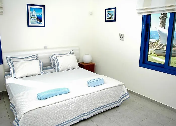 Villa Kymmates Beach Front Villas *