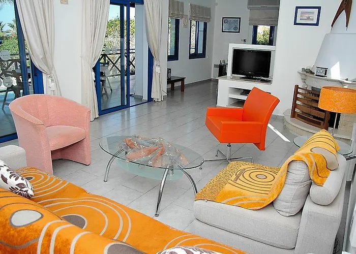 Kymmates Beach Front Villas *