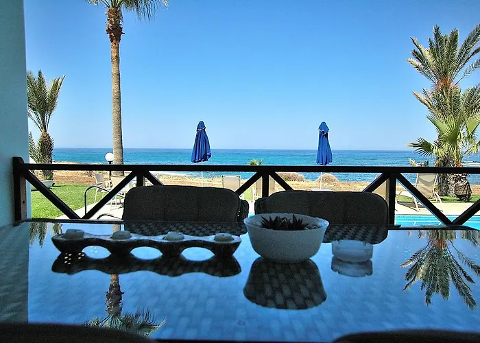 Kymmates Front Vila *