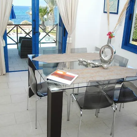 Kymmates Beach Front Villas *