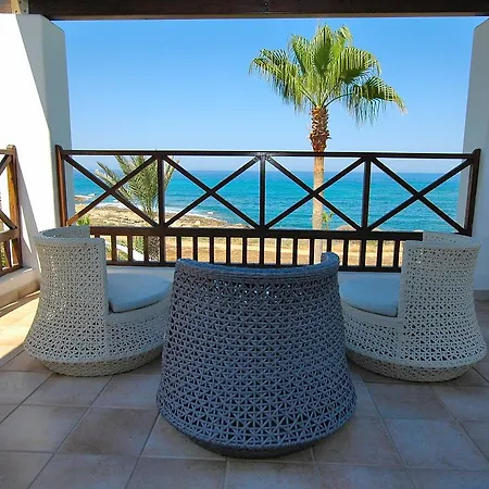 Villa Kymmates Front