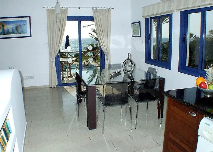 Villa Kymmates Front Paphos