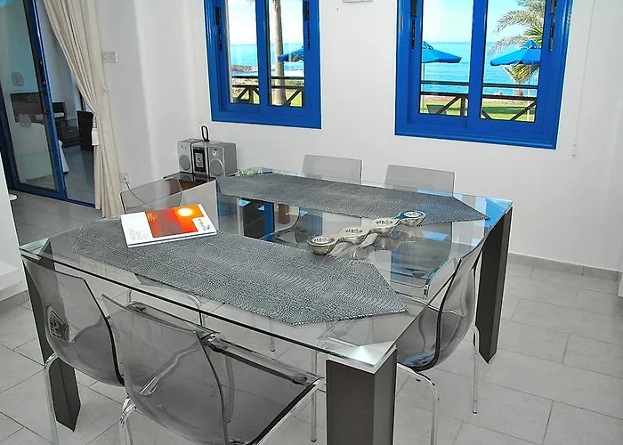 Kymmates Front Paphos