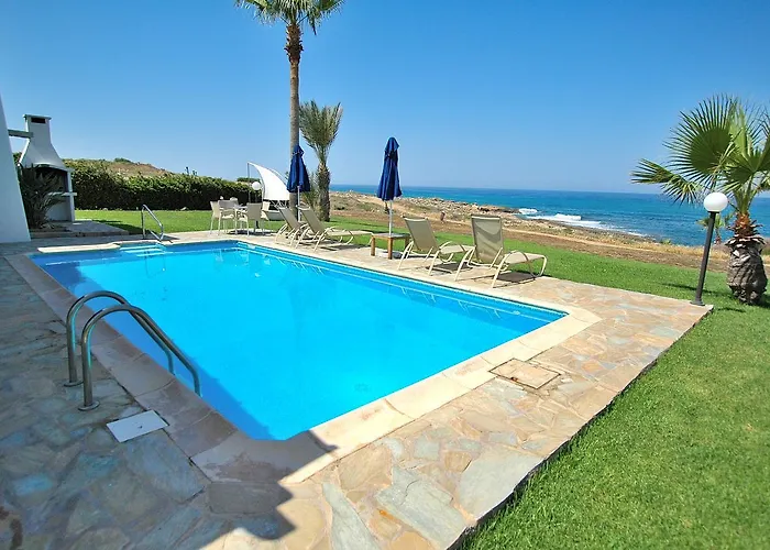 Villa Kymmates Front Paphos